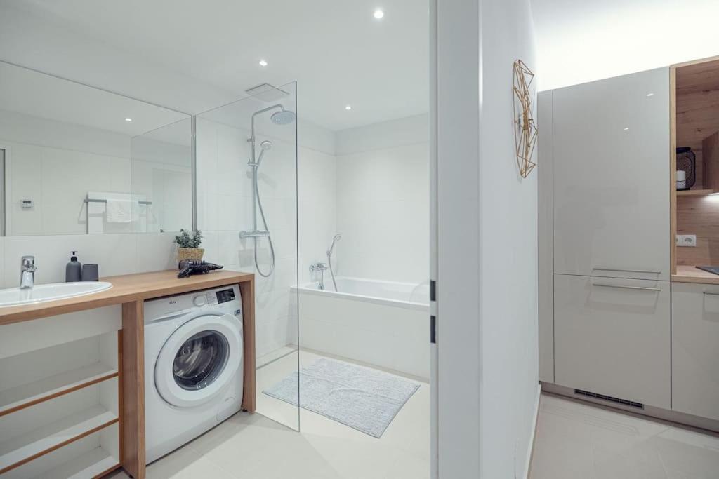 Ideal For Families & Mid-Term-Stays Vienne Extérieur photo